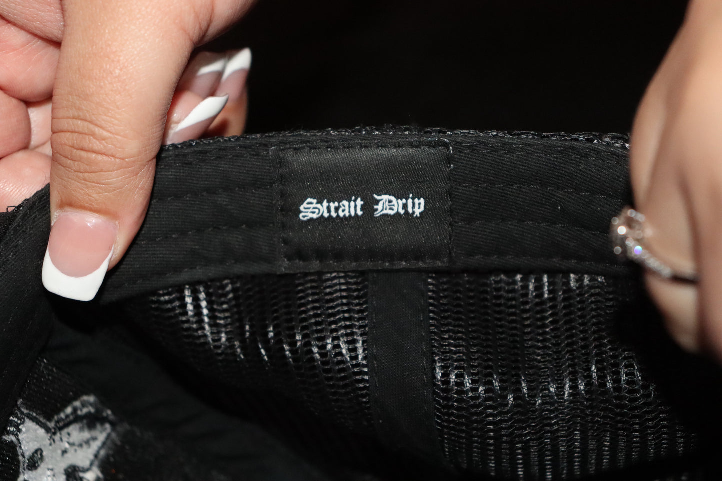STRAIT DRIP" SD" TRUCKER HAT BLACK